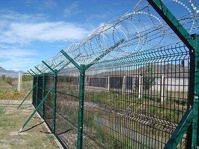 機(jī)場護(hù)欄網(wǎng)圖片4 機(jī)場護(hù)欄網(wǎng)圖片4