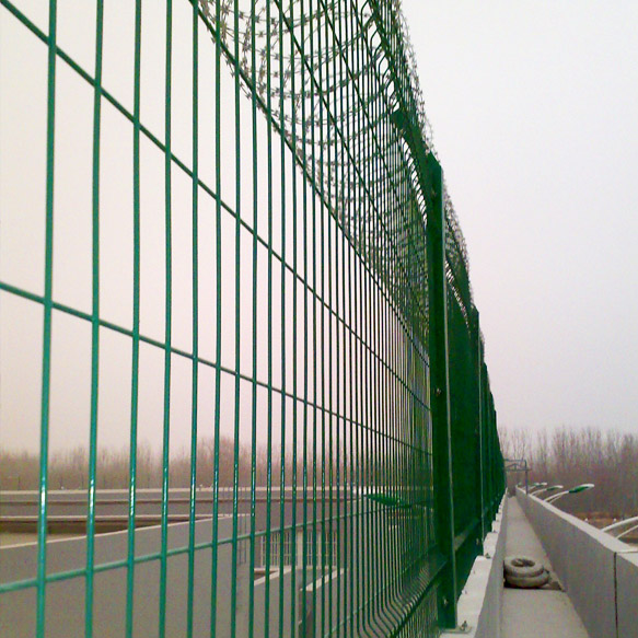 監獄巡邏道防攀爬隔離網圖片1
