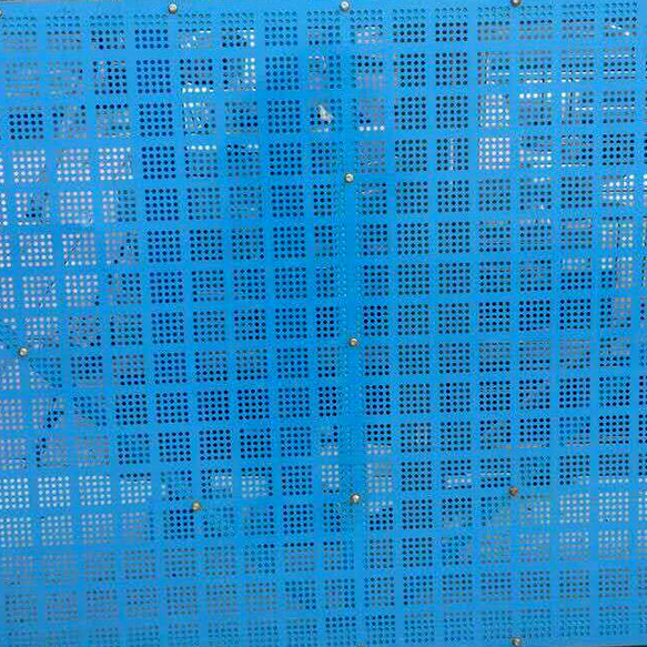 沖孔爬架網圖片2