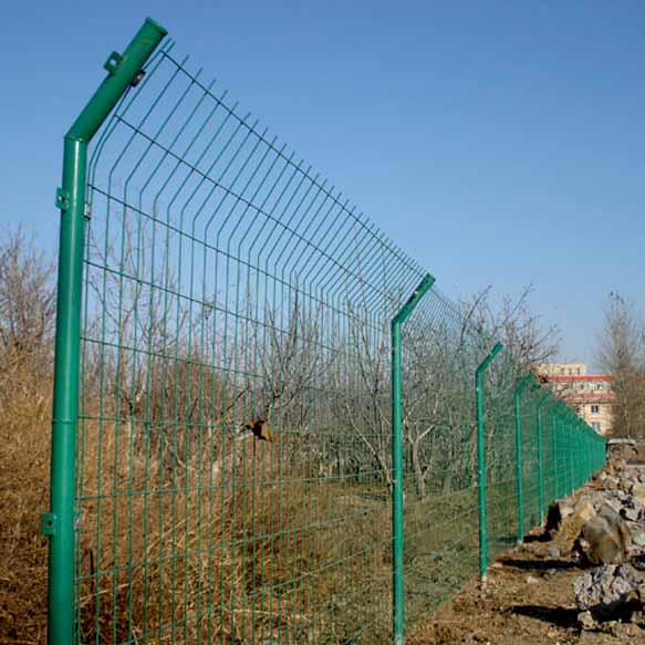 圍山鐵絲網 圈地護欄網廠家定做批發圖片1 圍山鐵絲網 圈地護欄網廠家定做批發圖片1