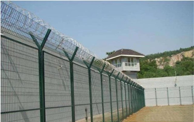 女子監獄鋼網墻圖片4 女子監獄鋼網墻圖片4