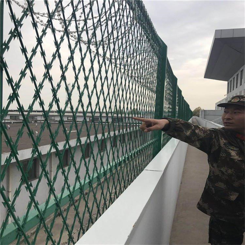 監獄刀片鋼網墻圖片4 監獄刀片鋼網墻圖片4