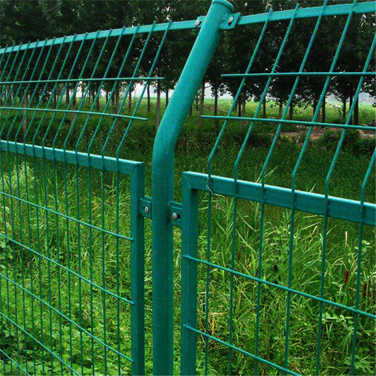 道路防護柵欄圖片2 道路防護柵欄圖片2