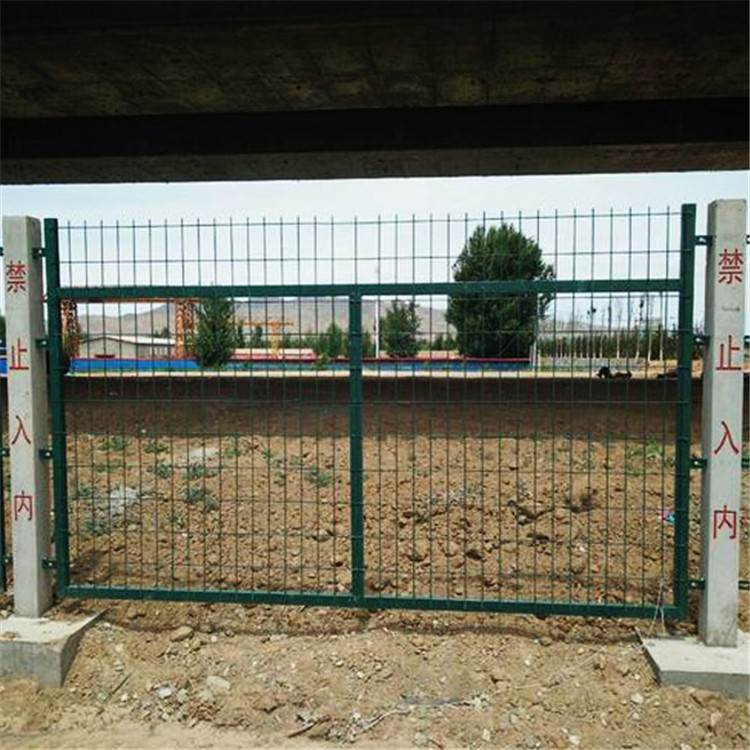 鐵路橋下防護網 圖片1 鐵路橋下防護網 圖片1