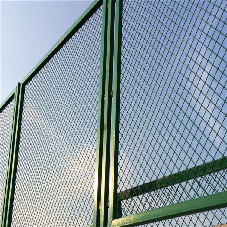 菱形孔護欄網圖片3