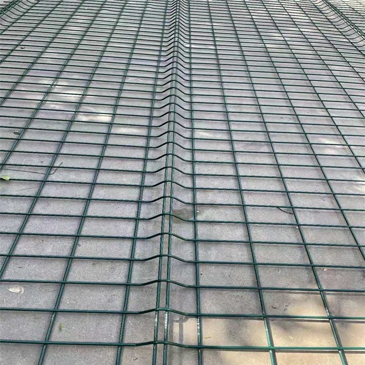 圈地雙邊絲護欄網圖片4 圈地雙邊絲護欄網圖片4