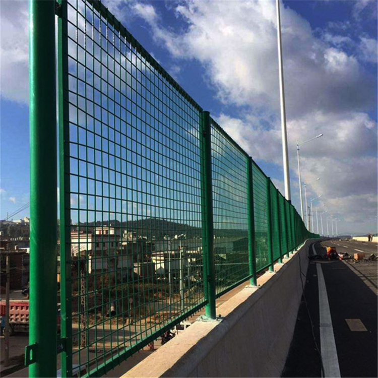 公路防護網圖片1 公路防護網圖片1