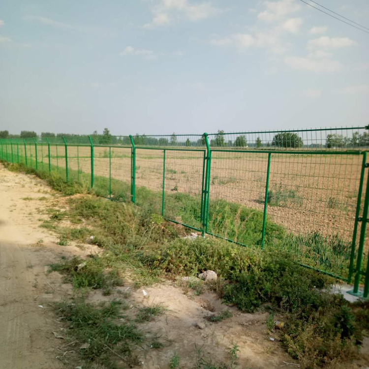 高速公路護欄網圖片2 高速公路護欄網圖片2