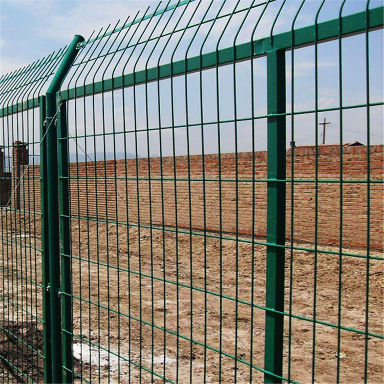 公路防攀爬護(hù)欄網(wǎng)圖片4 公路防攀爬護(hù)欄網(wǎng)圖片4