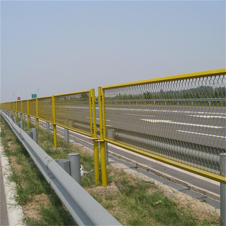 夜間燈光隔離網圖片1