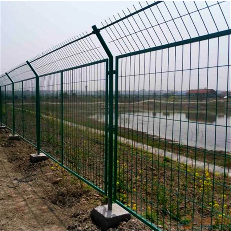 荒山隔離護欄網圖片1 荒山隔離護欄網圖片1