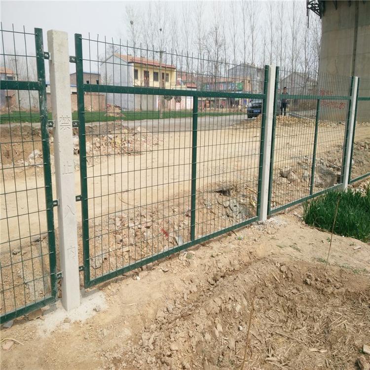 鐵路8002護欄網圖片4 鐵路8002護欄網圖片4