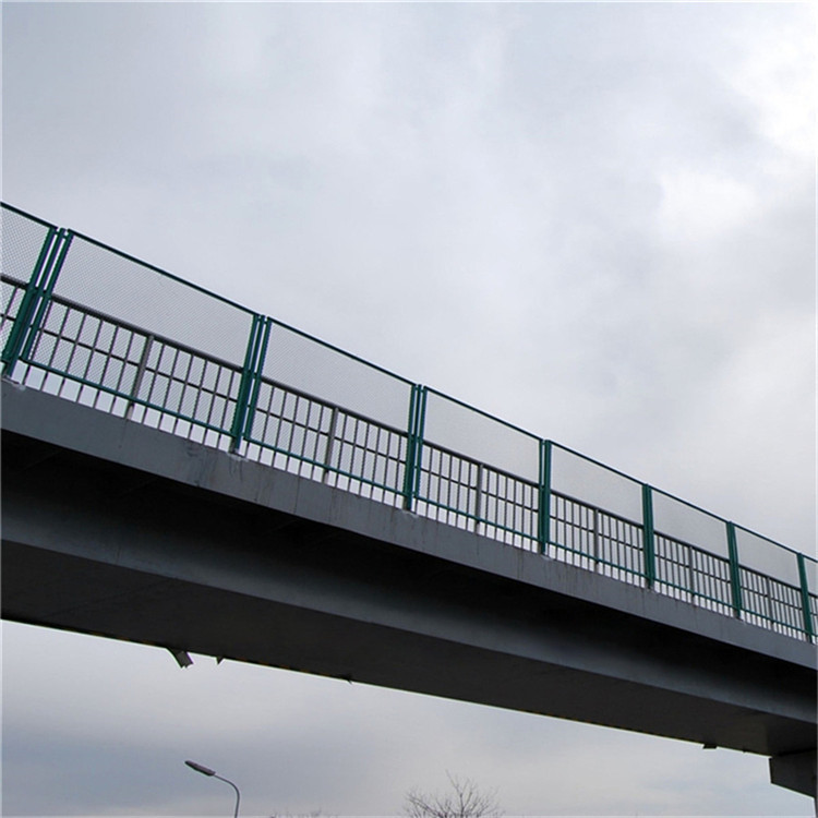 高架橋防物落網圖片3 高架橋防物落網圖片3