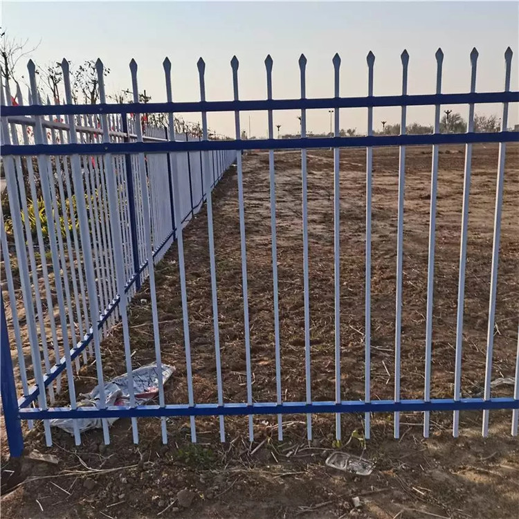 小區圍墻鋅鋼護欄圖片2