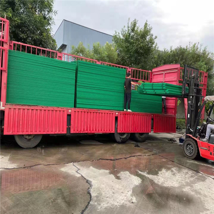 新建水源地金屬隔離網