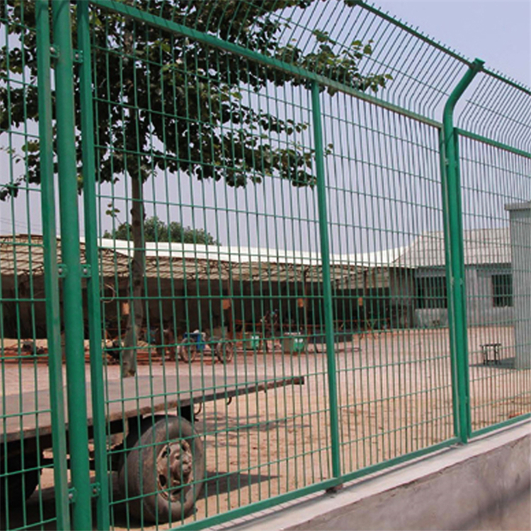 公路鐵路隔離網圖片2 公路鐵路隔離網圖片2